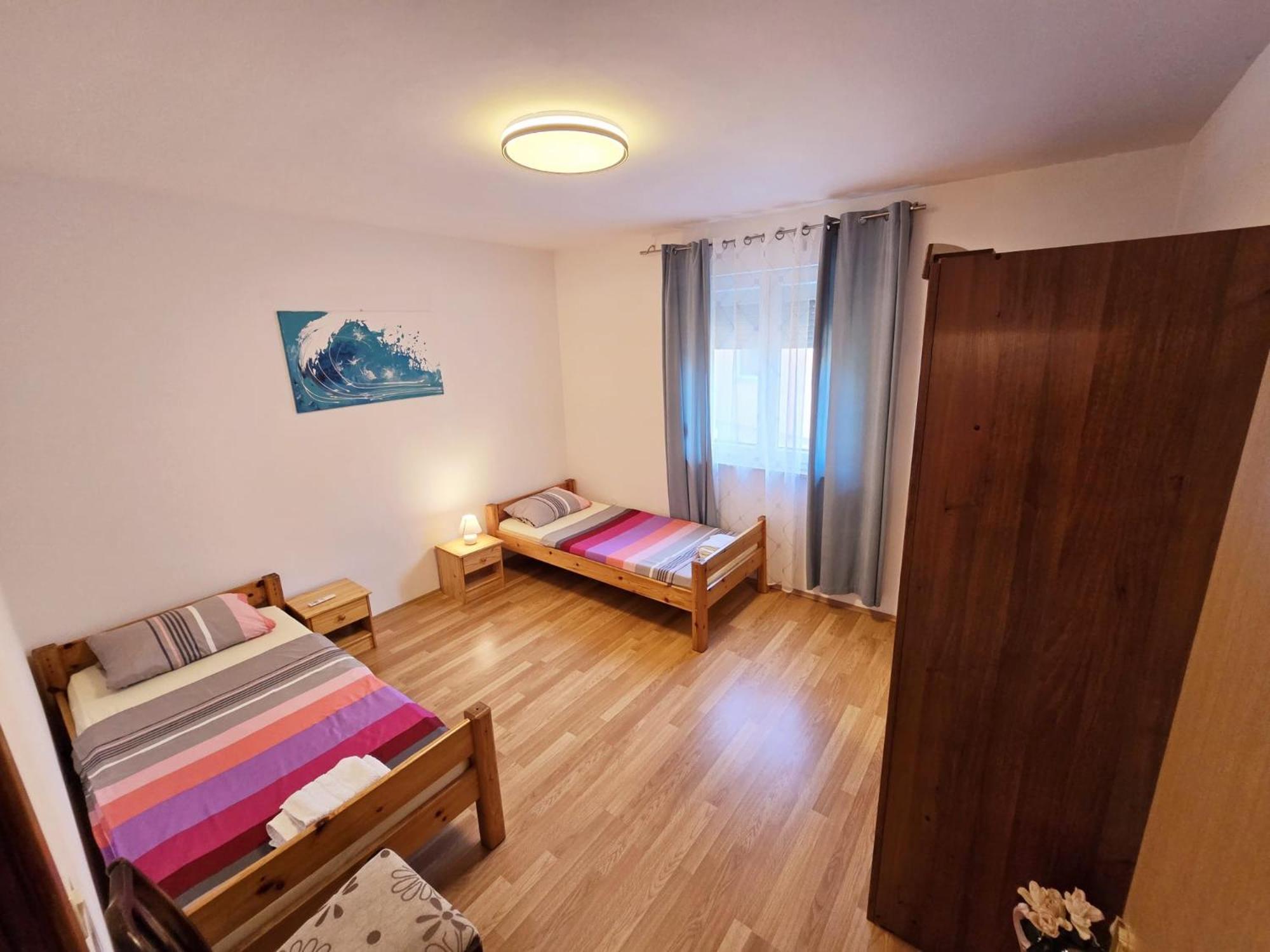 Spacious Apartment With Parking&Garden Marčana 外观 照片